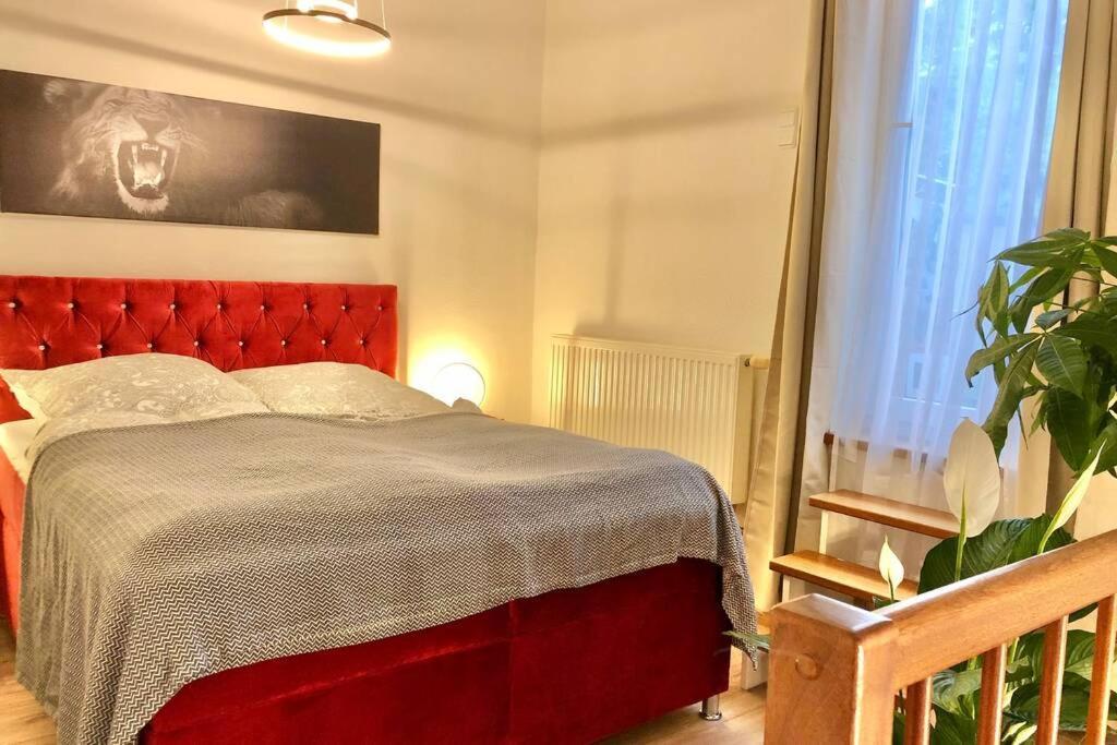 Apartment Zum Goldenen Lowen Inkl. Parkplatz & Wlan Erfurt Esterno foto