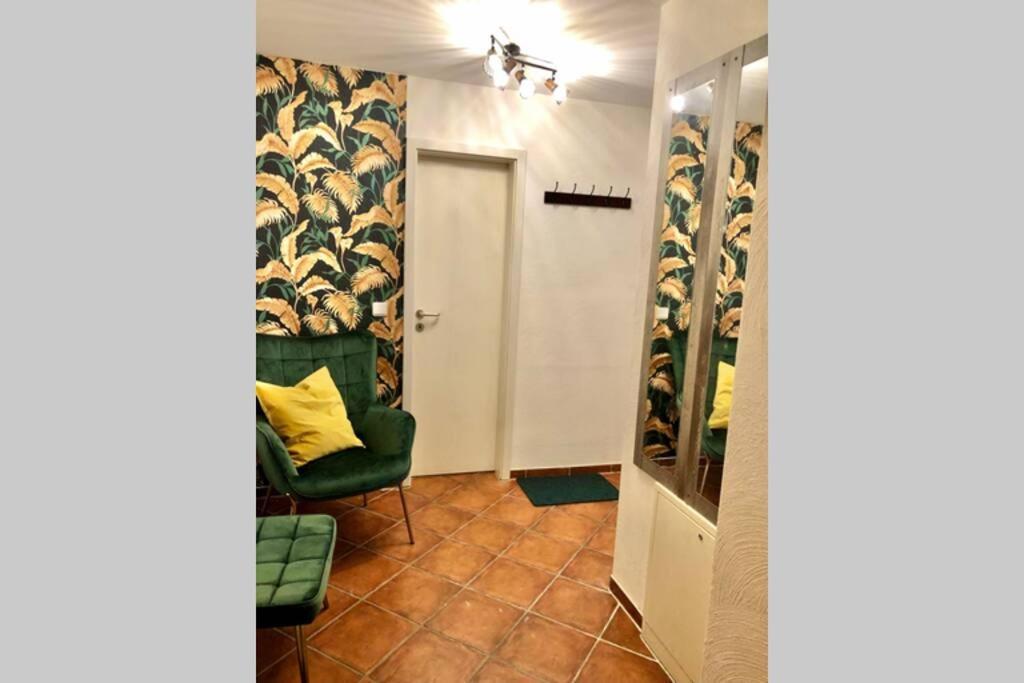 Apartment Zum Goldenen Lowen Inkl. Parkplatz & Wlan Erfurt Esterno foto